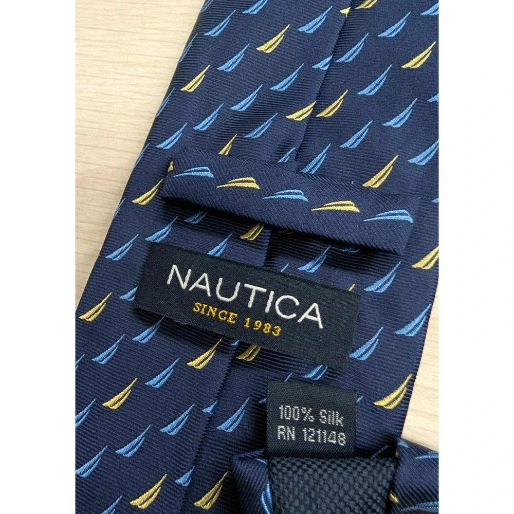 Nautica Men's Silk Necktie J Class Allover Classic Small‎ Sailboats Blue Yellow